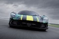 Aston Martin Valhalla giá 19,9 tỷ đồng đã chính thức lăn bánh 