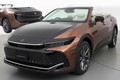 Toyota Crown Crossover "bộ trưởng" bất ngờ ra mắt bản mui trần