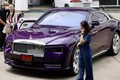 Madam Pang bóng đá Thái Lan "tậu" Rolls-Royce Spectre hơn 20 tỷ đồng