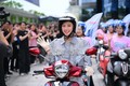 Hoa hậu Thùy Tiên dẫn đoàn xe máy Yamaha trên phố Sài Gòn