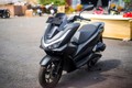 Cận cảnh Honda PCX 2025 tại Việt Nam, "ăn xăng" 2,198L/100km