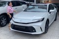 Toyota Camry 2.0Q 2025 mới chạy 14km rao bán 1,235 tỷ đồng