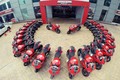 Hàng chục siêu xe Ducati Panigale 899 xếp hình mặt cười
