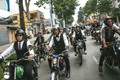 Hàng trăm "quý ông" cưỡi mô tô trên đường phố Sài Gòn