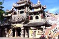 Ngôi "chùa ve chai" đẹp và lạ nhất Việt Nam