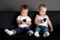 Cách dùng smartphone, tivi không hại mắt cho trẻ nhỏ