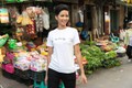 Không chỉ nghiện tổ ong 10 nghìn, H'Hen Niê còn vô tư dùng đồ ở chợ Bến Thành