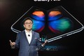 Tung sản phẩm mới: Samsung đổi mới, Apple chỉ nâng cấp?