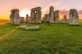 Stonehenge 4.500 tuổi được xây để làm gì? 