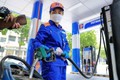 Giá xăng tăng nhẹ, dầu diesel giảm 