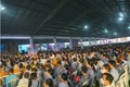 Hàng chục ngàn người về chiêm bái xá lợi Đức Phật