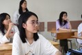 Thí sinh Hà Nội bắt đầu kỳ thi vào 10 với môn Ngữ văn