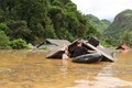 Sơn La: Sau 2 ngày mưa lũ, nước vẫn ngập đến nóc nhà 