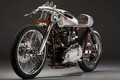 Triumph Bonneville “biến hình” xe đua board tracker 