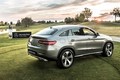 Đánh golf vào lỗ, trúng ngay Mercedes-Benz tiền tỷ