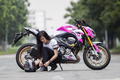 Bóng hồng Việt "nài cứng" Kawasaki Z800 Hello Kitty