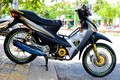 Dân chơi miền Tây độ Honda Wave màu mè nhưng “chất" 