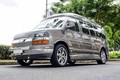 Xe van siêu sang Chevrolet Express giá 1,5 tỷ tại Sài Gòn
