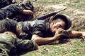 Loạt ảnh màu gây sốc về chiến tranh Việt Nam của Larry Burrows