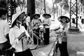Phụ nữ Việt thời chiến qua ảnh phóng viên quốc tế (2)