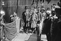 Cảnh người Pháp đón tiếp vua Khải Định năm 1922