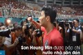 Video: Phóng viên Hàn Quốc choảng nhau vì “giành giật” Son Heung-min 