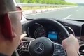 Công an làm việc với người khoe phóng Mercedes 234km/h trên cao tốc