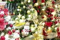Nhộn nhịp thị trường quà tặng, đồ trang trí Giáng sinh