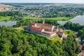 Khám phá tòa lâu đài cổ nổi tiếng nhất Belarus