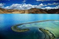 Sửng sốt cảnh đẹp ở hồ nước đổi màu kỳ diệu trên dãy Himalaya