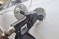 Giá xăng hôm nay 01/5: Đồng loạt giảm mạnh?
