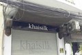 Chuỗi cửa hàng Khaisilk đồng loạt đóng cửa, dán thông báo ‘kiểm tra điều chỉnh hàng hóa’