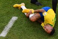 Ăn vạ quá nhiều, Neymar trở thành nỗi hổ thẹn của bóng đá 