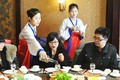 Điều đặc biệt trong những nhà hàng Bắc Triều Tiên tại nước ngoài