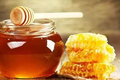Video: Bài thuốc hay từ mật ong giúp giải độc toàn thân