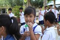 Trẻ Trà Vinh đón niềm vui uống sữa học đường khi quay lại trường
