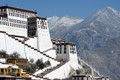 Choáng ngợp cung điện cao nhất thế giới tại Tây Tạng 