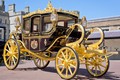 Cỗ xe ngựa gắn vàng và kim cương của Nữ hoàng Anh