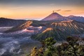 Nước nào ở Đông Nam Á có 150 ngọn núi lửa?