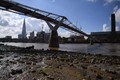 Sông Thames - Từ 'dòng sông chết' đến 'sạch nhất thế giới'