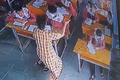 Nữ giáo viên tát học sinh: Muôn kiểu hình phạt khiến dư luận “dậy sóng“