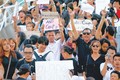Thái Lan bắt 5 người chào Thủ tướng theo kiểu Hunger Games