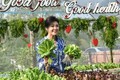 Cựu Thủ tướng Thái Lan Yingluck tươi tắn ở nông trang