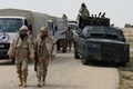 Ảnh: Đội dân quân Syria tập kết ở Palmyra đánh IS