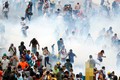 Bạo loạn đường phố bùng phát ở Venezuela
