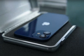 Lý do nào khiến iPhone 12 mini bị “thất sủng” trên thị trường?