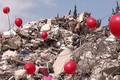 Thổ Nhĩ Kỳ: Bóng bay đỏ tưởng nhớ trẻ em thiệt mạng do động đất