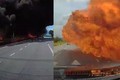 Khoảnh khắc máy bay rơi và phát nổ giữa đường cao tốc ở Malaysia