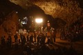 Thái Lan khoang núi để tìm đội bóng mất tích trong hang sâu
