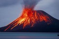 Indonesia sợ núi lửa Anak Krakatoa đổ sụp, gây thêm sóng thần